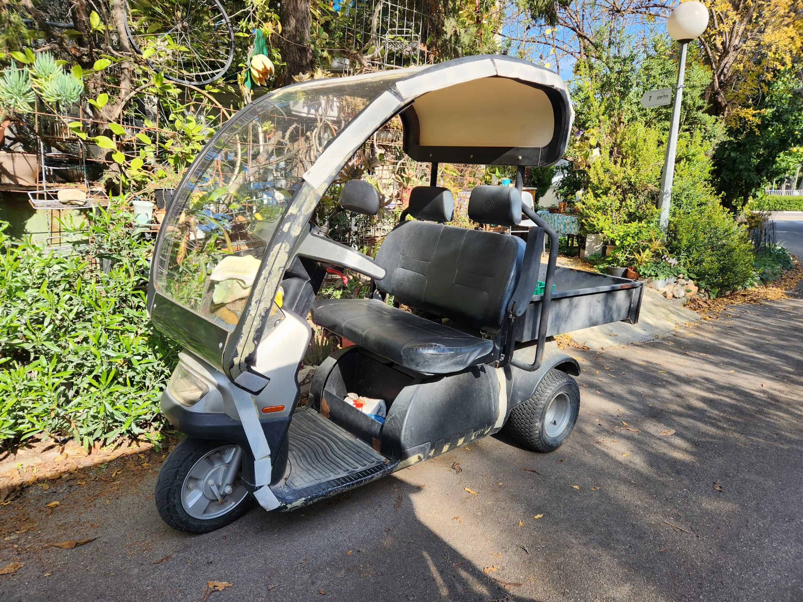 Volvit זוגית 4 גלגלים במצב טוב