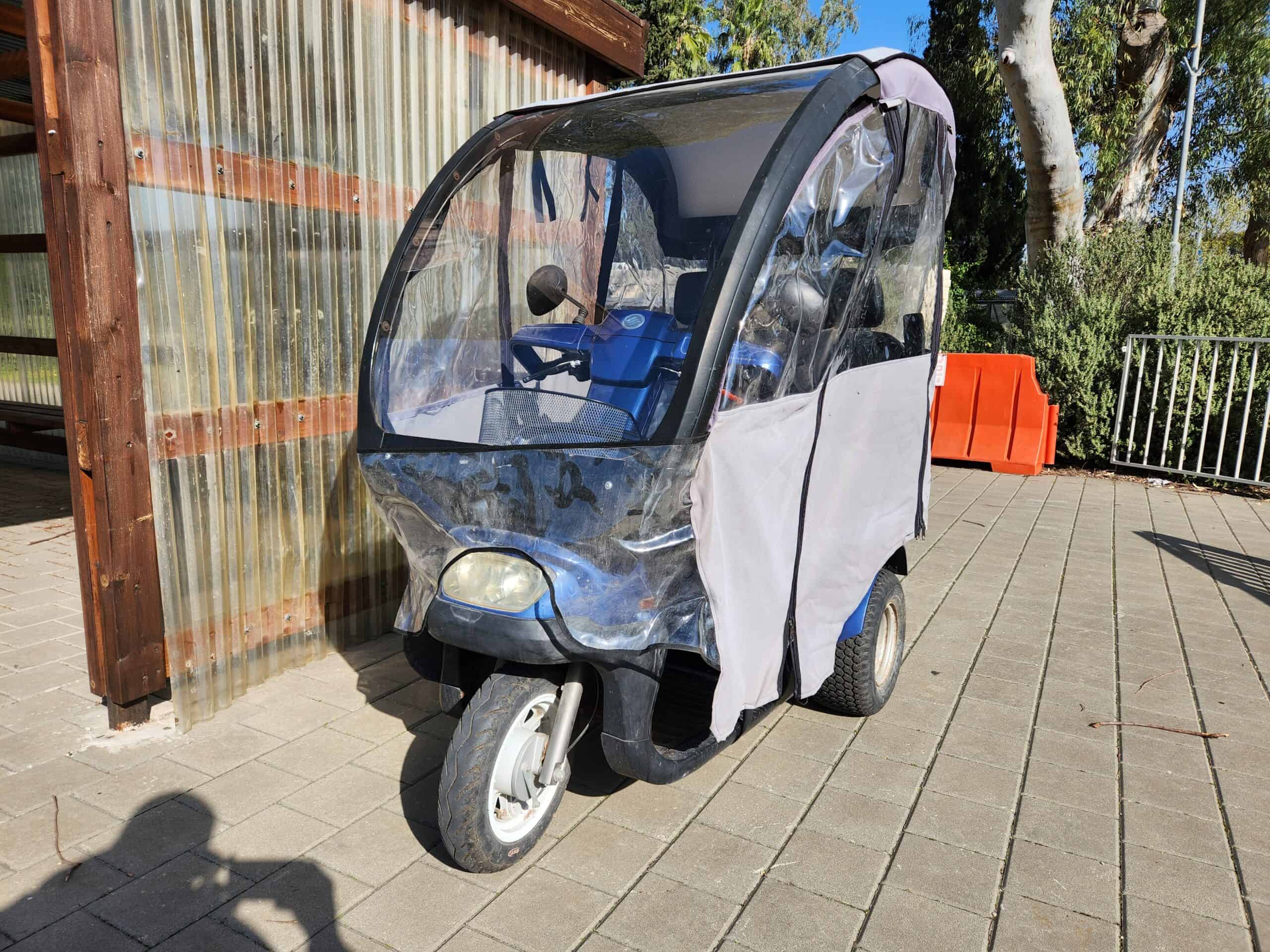 Merits 3 גלגלים עם שמשה במצב טוב