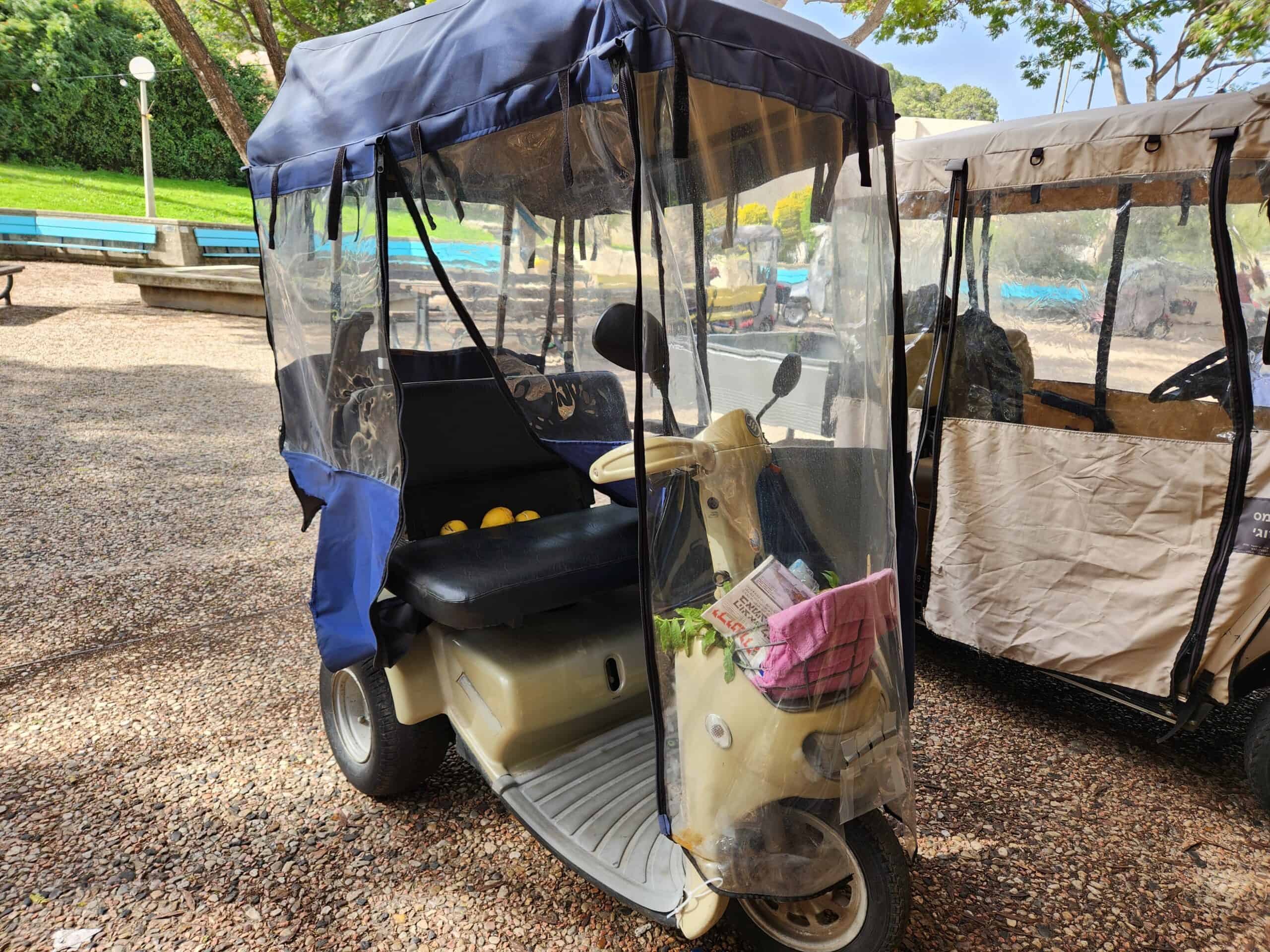 קלנועית זוגית 3 גלגלים עם גג